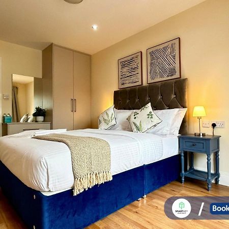 Modern 2 Bed 2 Bath Apartment Free Parking Watford  Extérieur photo